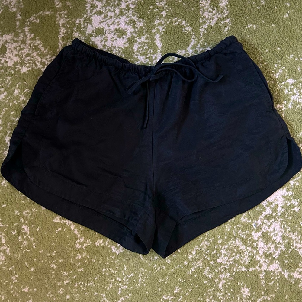 Brandy Melville shorts